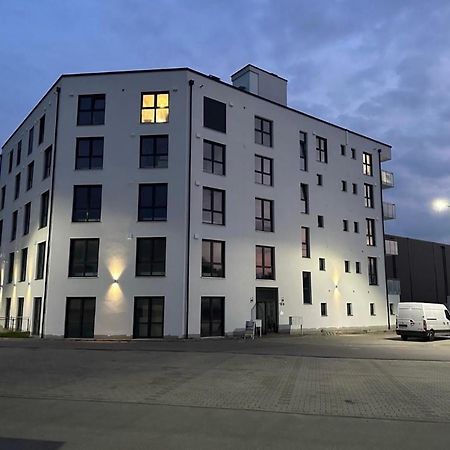 אוגסבורג Modernes Apartment Mit Wifi, Aufzug & Kostenlos Parken El-Living מראה חיצוני תמונה